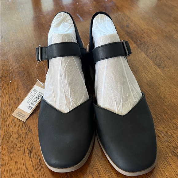 Tom’s Jaclyn Shoes - Picture 5 of 8